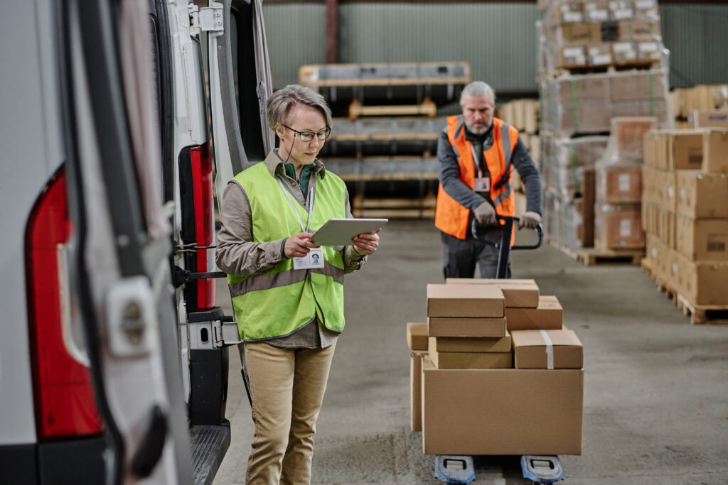 cms for b2b logistics